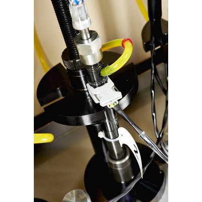 Hartridge IFT-200-L zkušební stanice pro testování vstřikovačů (240V) - připojení vstřikovače